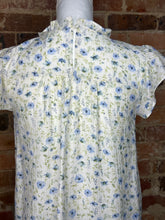 Load image into Gallery viewer, Bluebell Floral Blouse