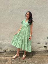 Load image into Gallery viewer, The Green and White Palm Breeze Tiered Maxi