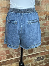 Load image into Gallery viewer, Washed Chambray Shorts