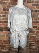 Load image into Gallery viewer, Weekend Retreat Camo Lounge Set