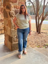 Load image into Gallery viewer, Downtown Cuffed Straight-Leg Jeans
