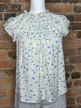 Load image into Gallery viewer, Bluebell Floral Blouse
