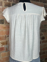 Load image into Gallery viewer, Simply Sweet Cream Blouse
